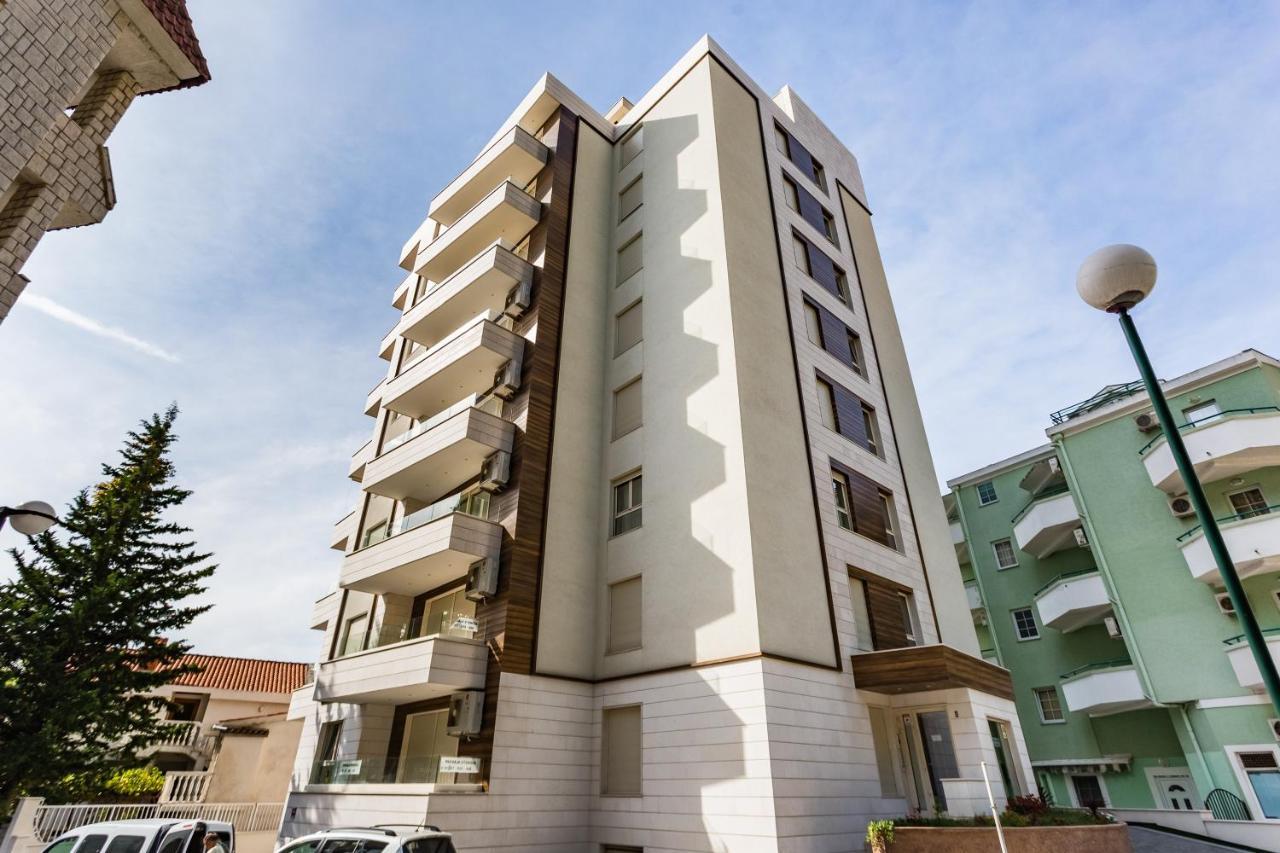Apartments Lm Residence 拉法洛维奇 外观 照片
