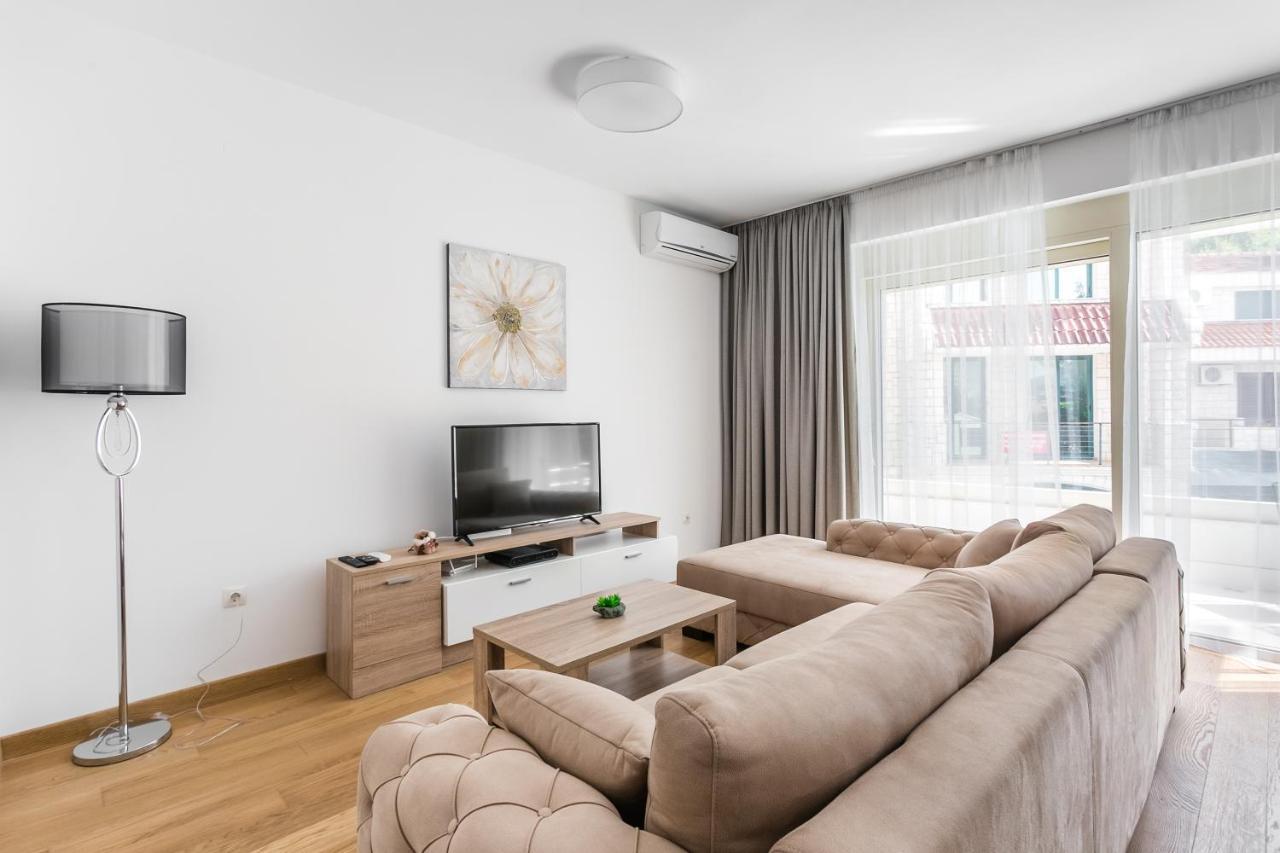 Apartments Lm Residence 拉法洛维奇 外观 照片