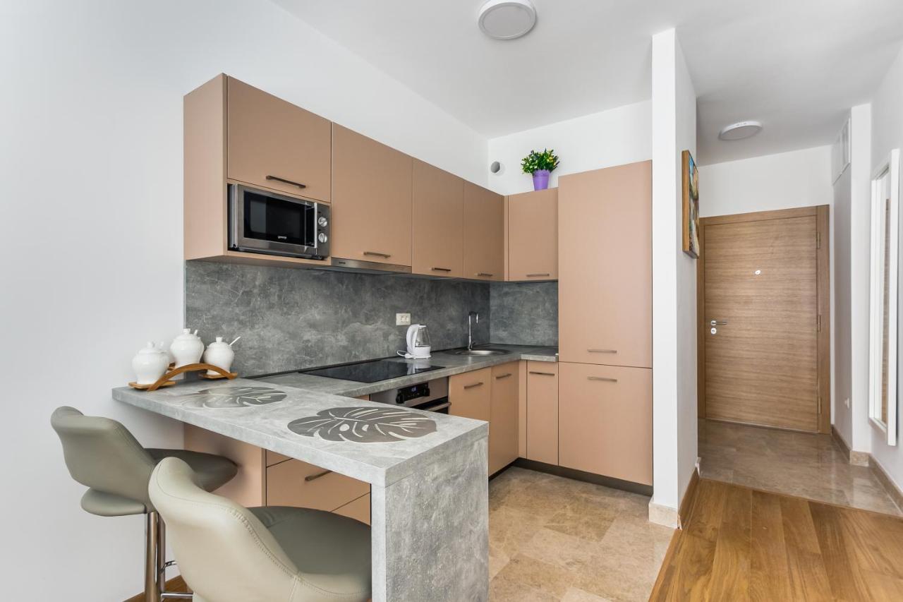 Apartments Lm Residence 拉法洛维奇 外观 照片