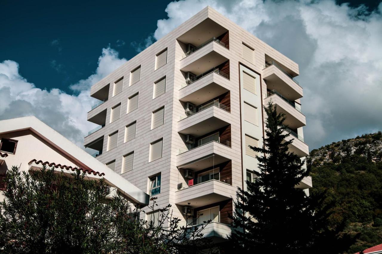 Apartments Lm Residence 拉法洛维奇 外观 照片