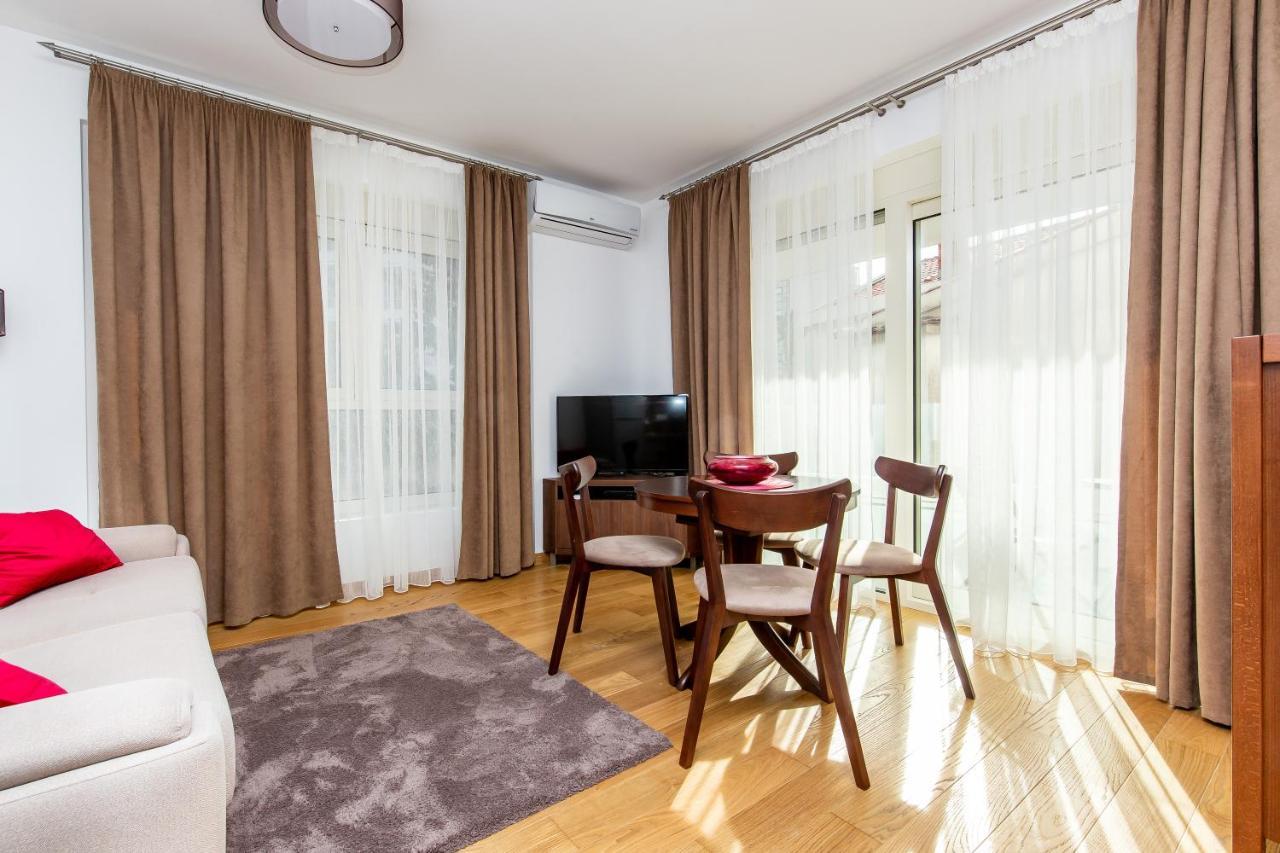 Apartments Lm Residence 拉法洛维奇 外观 照片