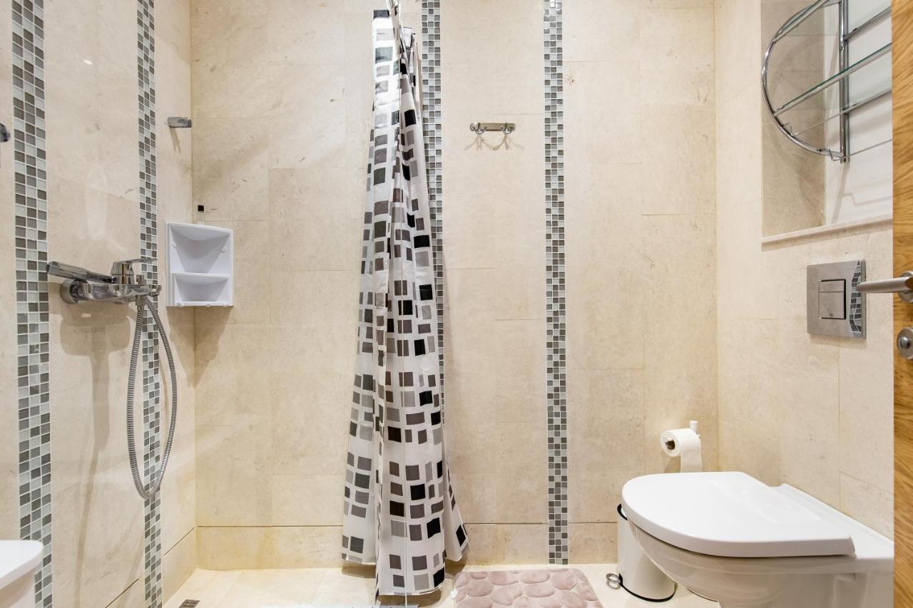 Apartments Lm Residence 拉法洛维奇 外观 照片
